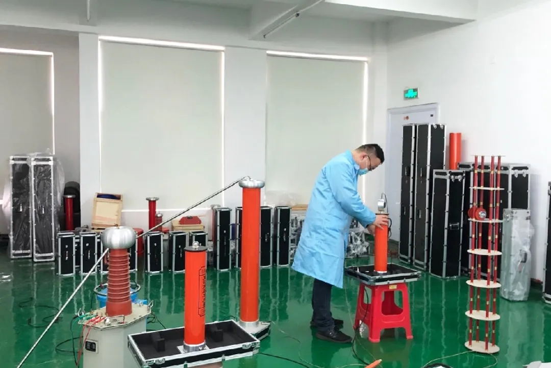 行業的脊梁 — 乘風破浪15年的“我”感恩您的同行.jpg 04.jpg